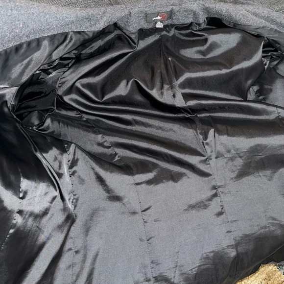 Studio Y Women’s Hooded Wool Coat - Picture 3 of 6